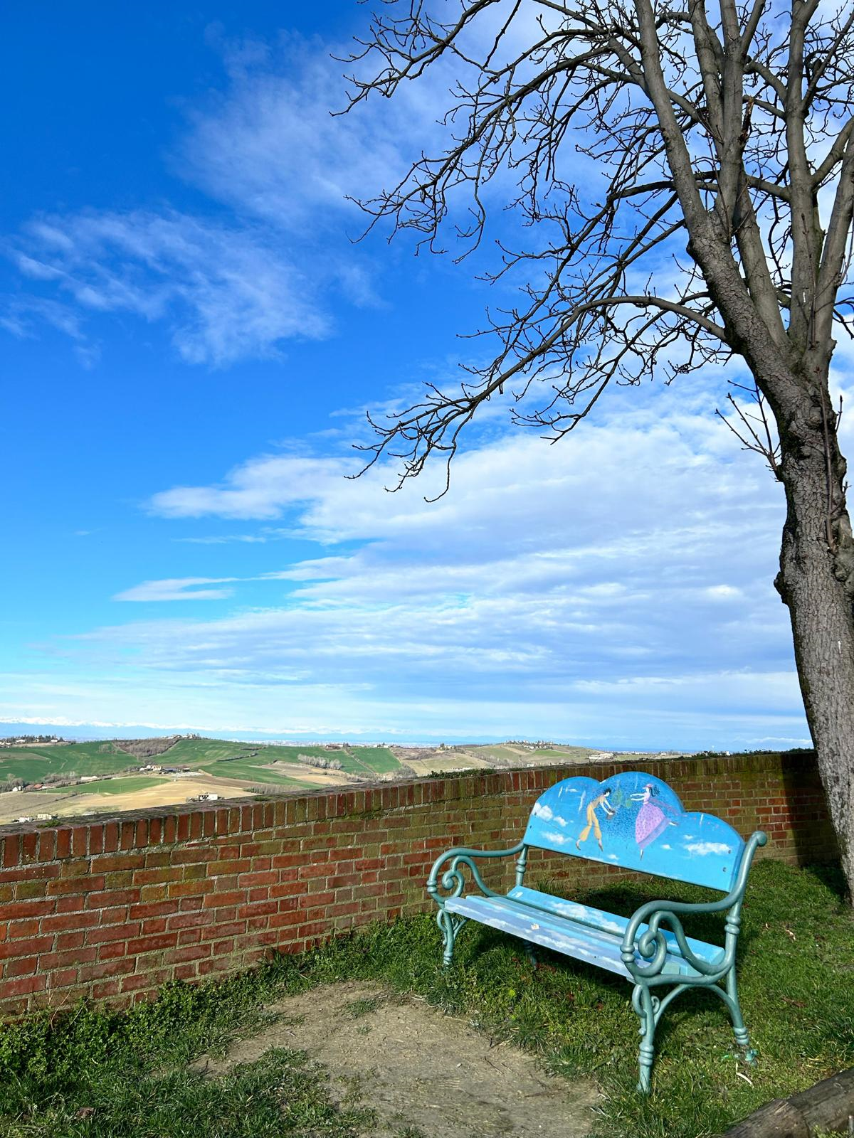 Panchina della tenerezza punto panoramico sagrato chiesa parrocchiale S.Ambrogio