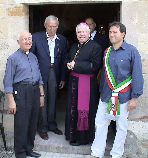 Il 17 luglio 2004, Don Franco ed il neo-sindaco Piero Coppo, hanno invitato il Vescovo Mons. Zaccheo di Casale a celebrare la S.Messa nella chiesetta di San Quirico