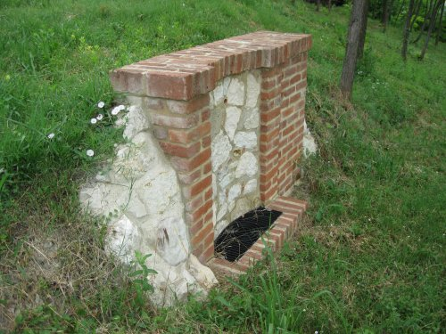 L'area pic-nic al Bric vicino alla croce